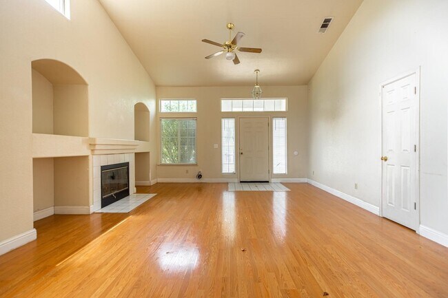 Building Photo - 4610 Fosberg Rd