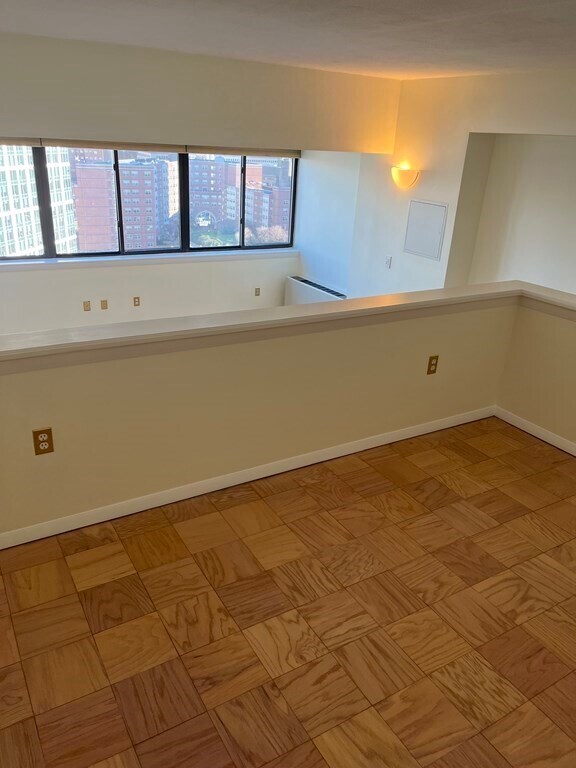 Building Photo - 6 Whittier Pl
