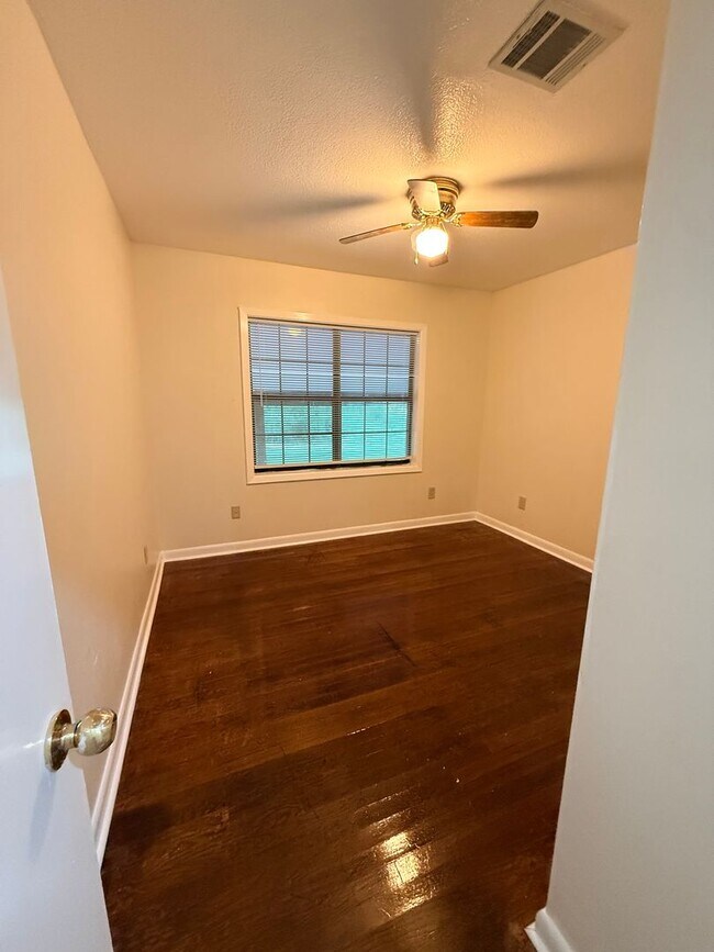Building Photo - Charming Family Home in Blanchard, La!