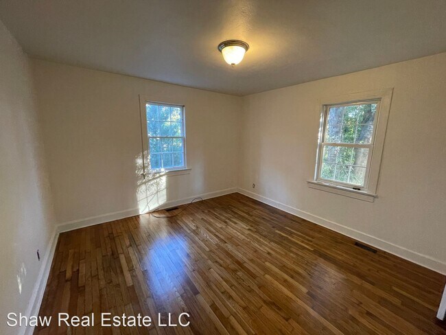 Building Photo - 2 br, 1 bath House - 2020 Klein Road