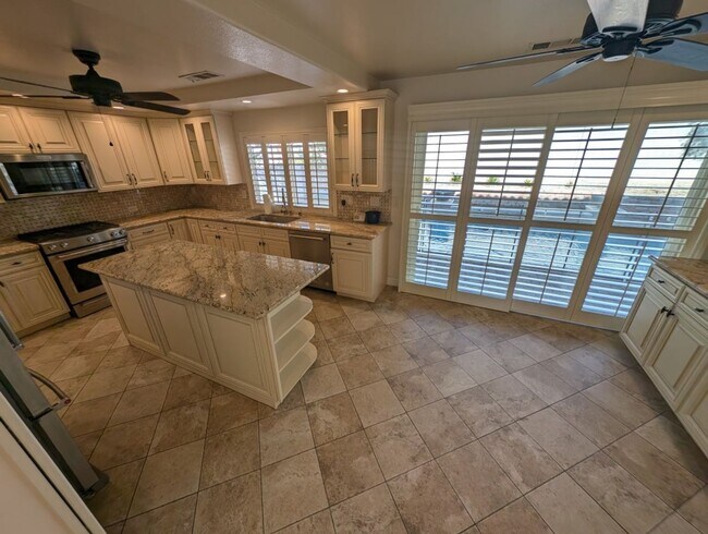 Building Photo - 8332 Mountain Heather Ct