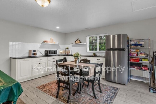 Building Photo - 2335 Summerwood Dr