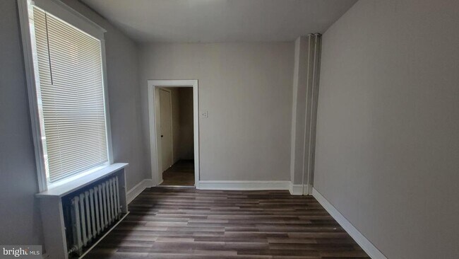 Building Photo - 3208 D St