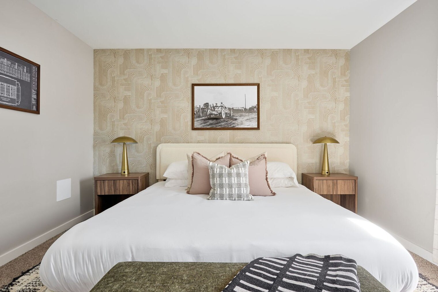 Building Photo - 2308 Nowland Ave