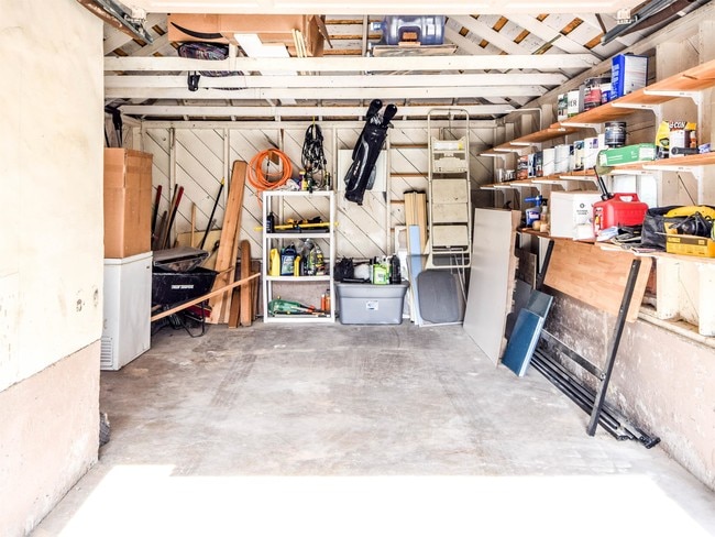 Building Photo - 225 W 400 N
