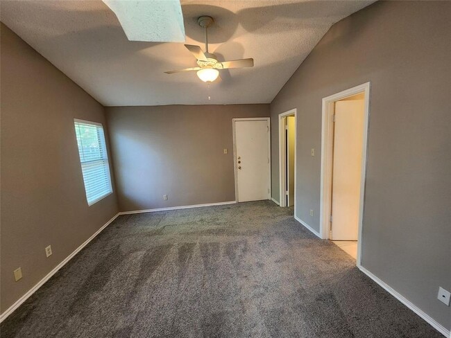 Building Photo - 9120 Sedgemoor Trail