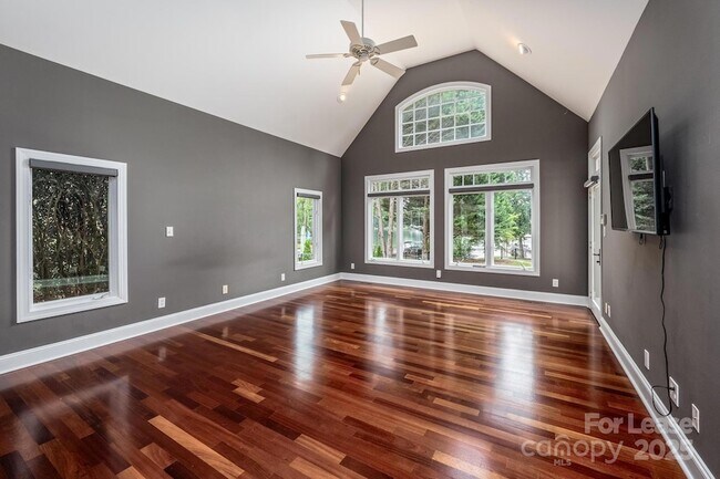 Building Photo - 112 Cedar Bluff Ln