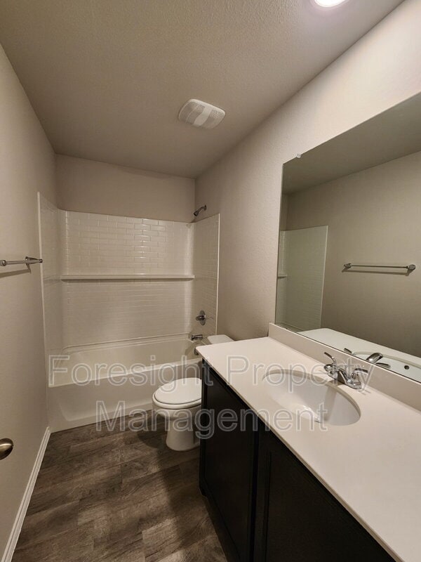 Building Photo - 538 Concho St