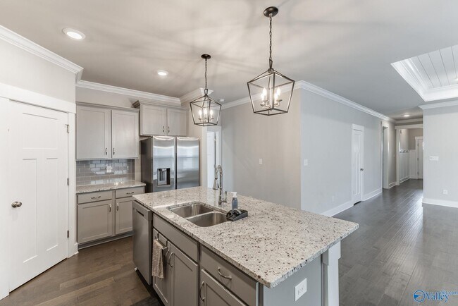Building Photo - 14741 Greenleaf Dr