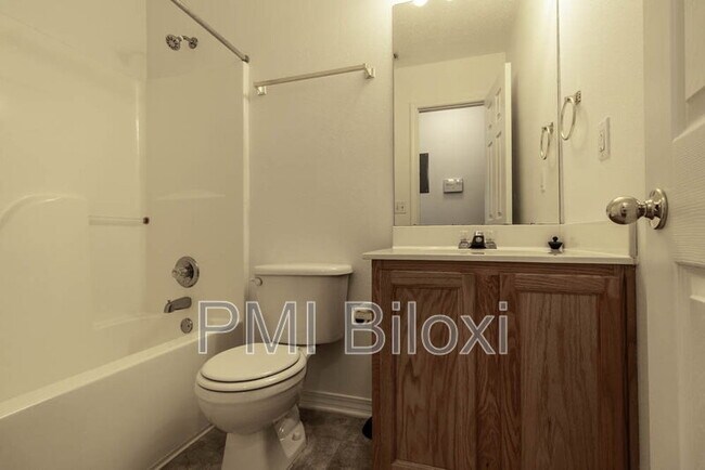 Building Photo - 11107 Dede Dr