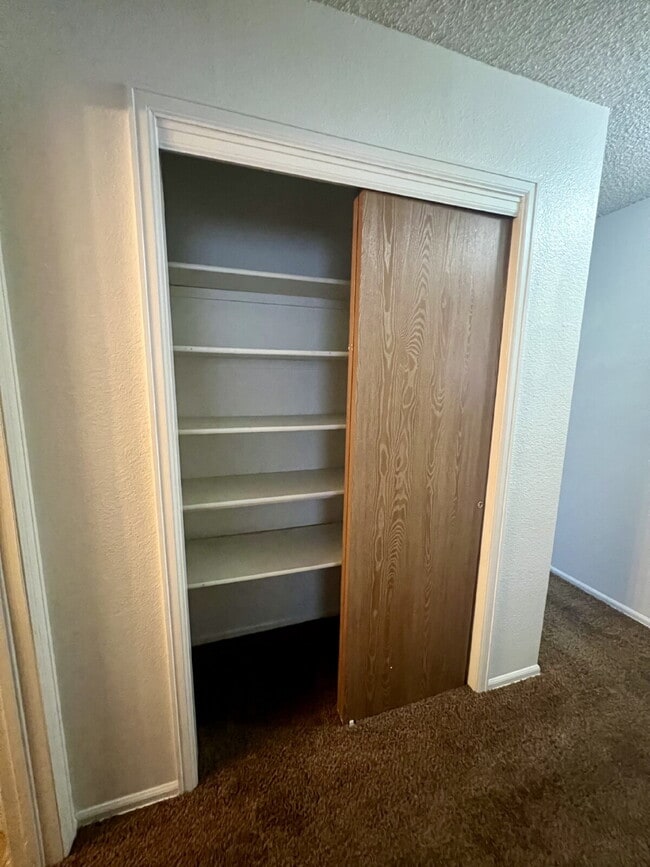 Building Photo - Upper level two bedroom, one bathroom clos...