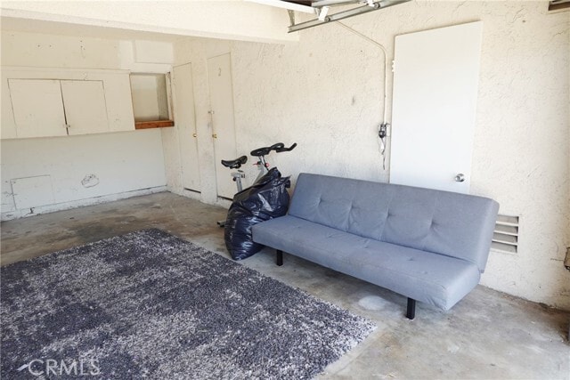 Building Photo - 2033 Calle La Sombra