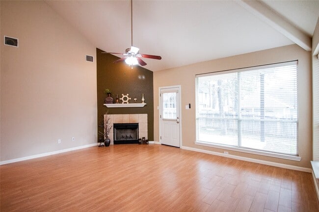 Building Photo - 3318 Shadowcrest Ct