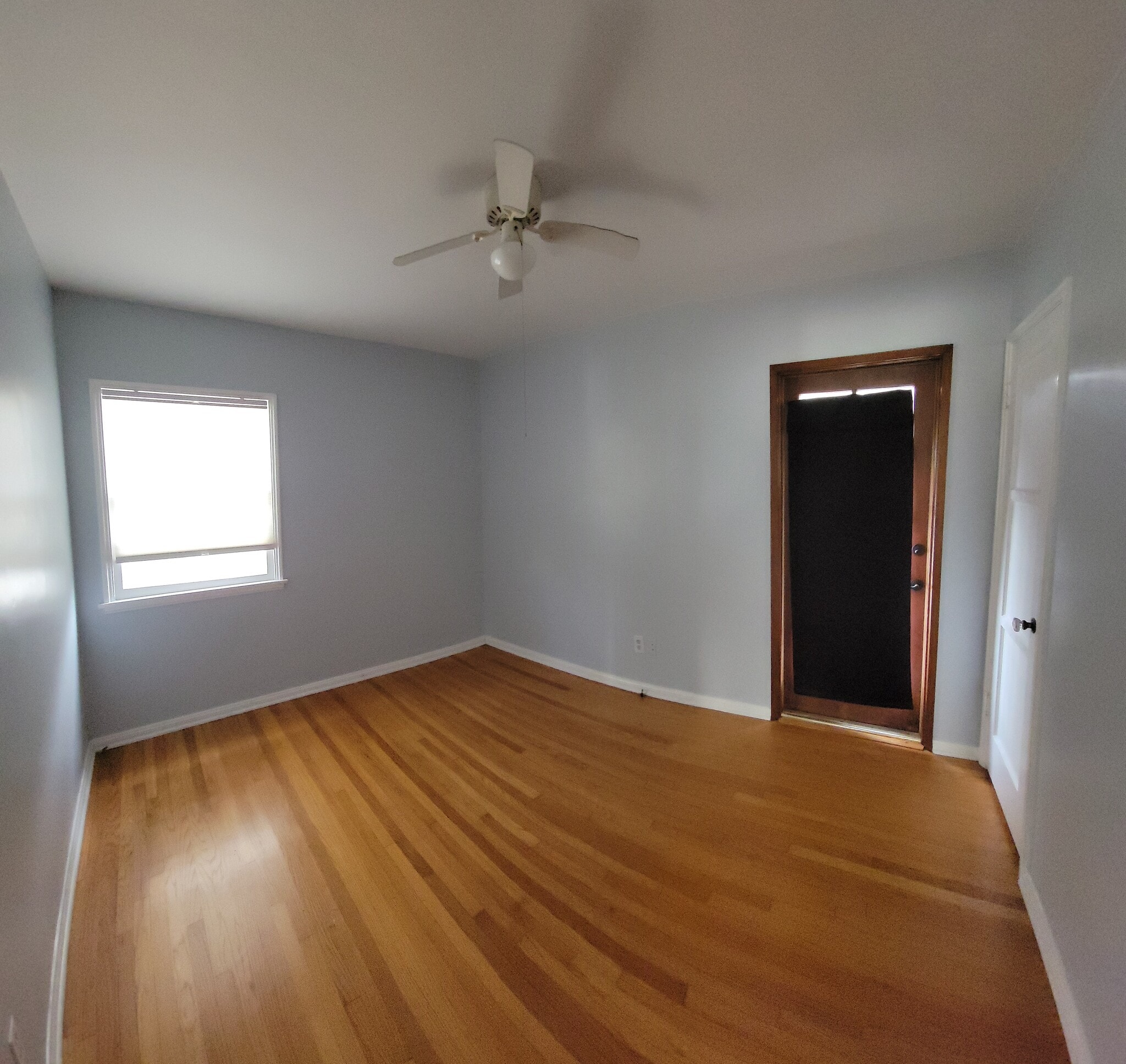 Building Photo - 408 Miramar Dr