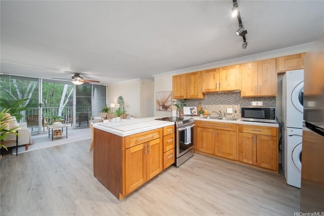 Building Photo - 95-2039-2039 Waikalani Pl