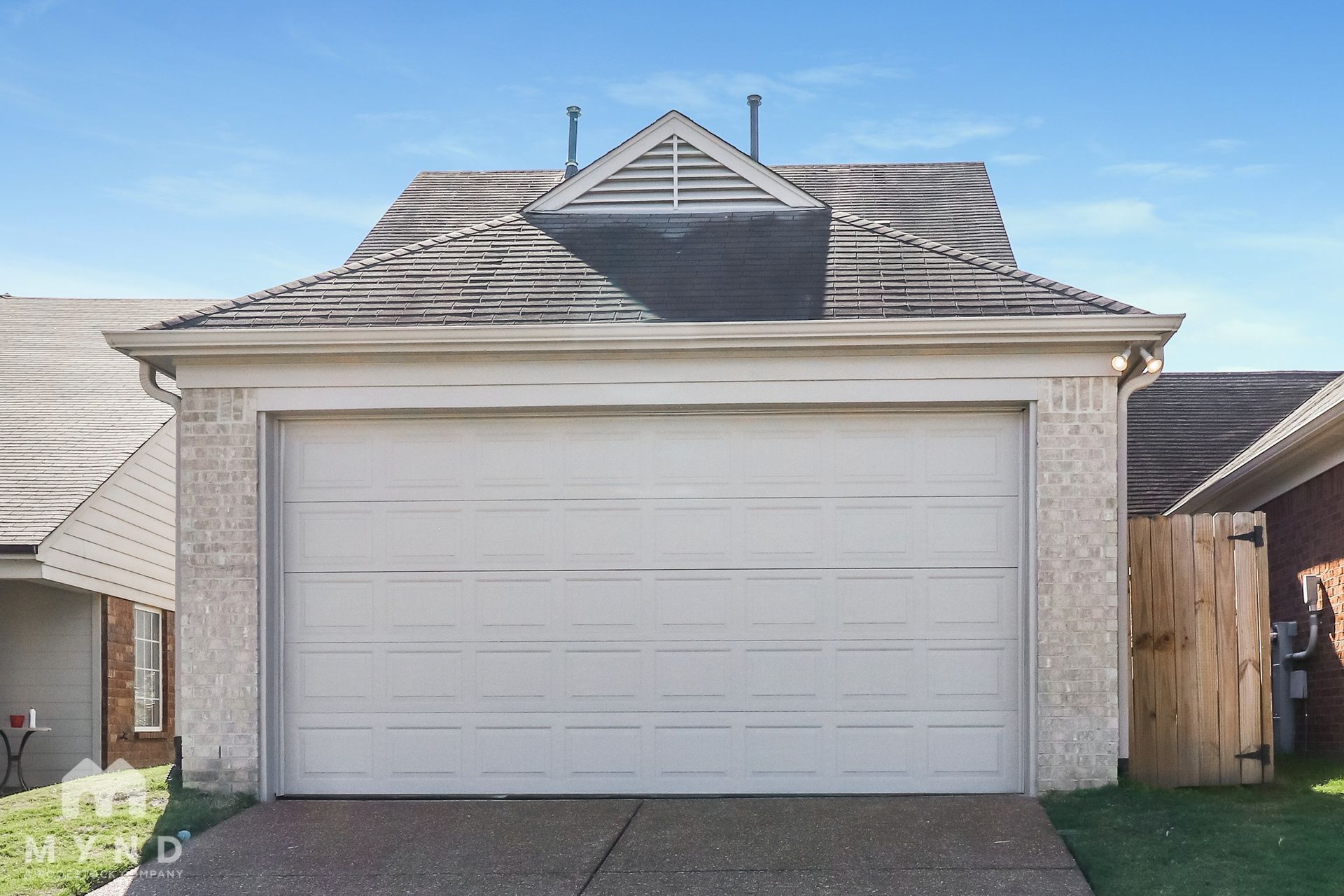 Building Photo - 10182 Sterling Ridge Dr