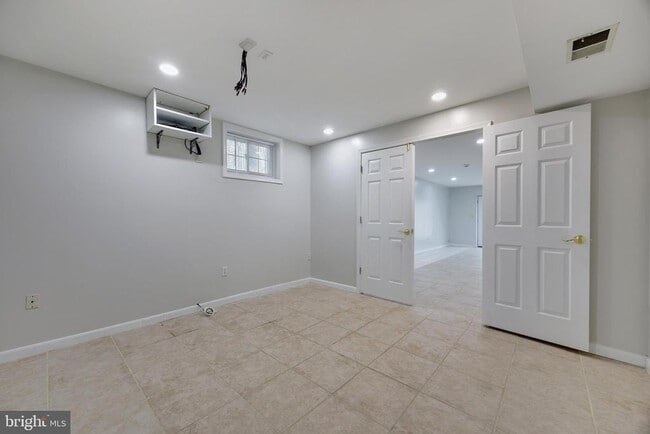 Building Photo - 16729 Queen Anne Rd