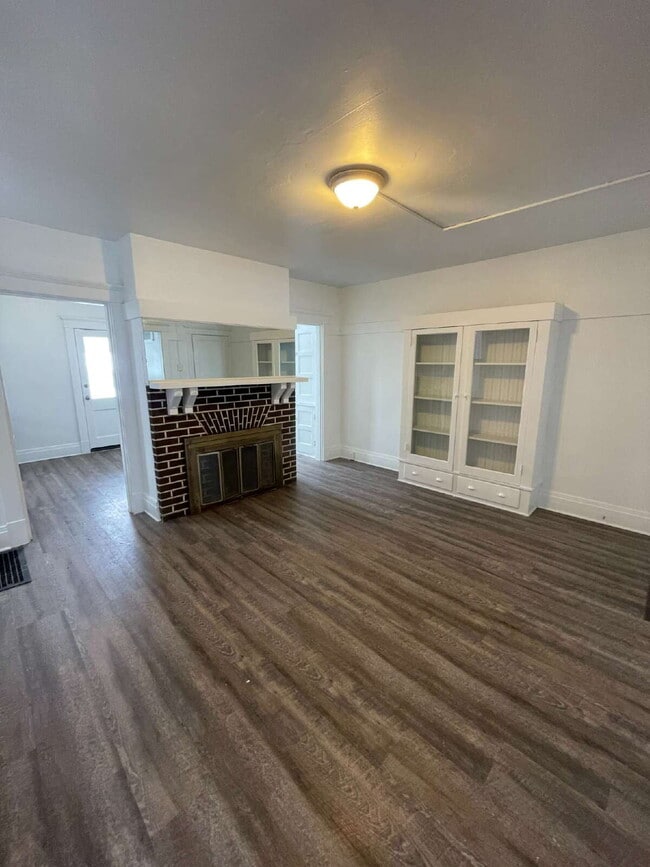 Building Photo - Cozy 3-Bedroom in Greensburg – Walk to Shopping & Dining!