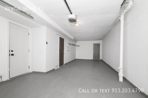 Building Photo - 10186 Haskins-