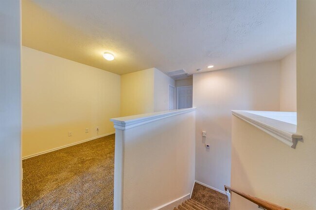 Building Photo - 3338 Atherton Canyon Ln