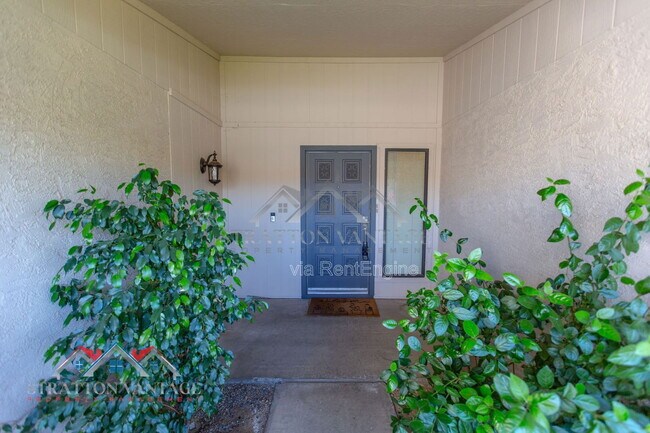 Building Photo - 5513 E Terry Dr