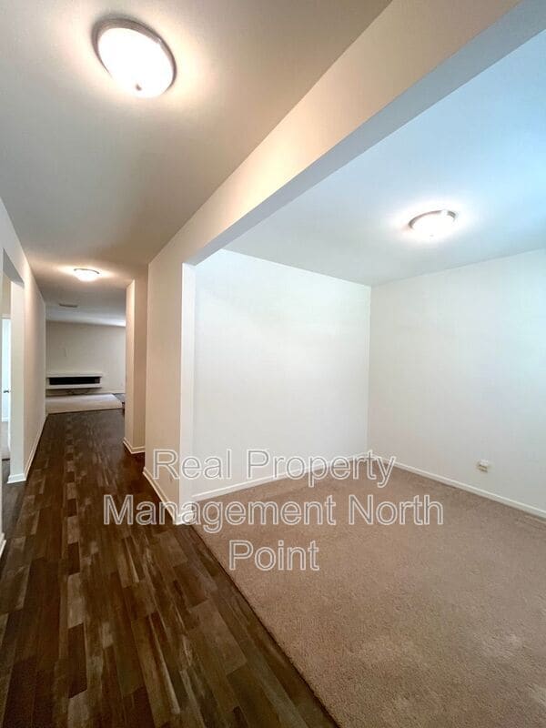 Building Photo - 24 Seattle Slew Way