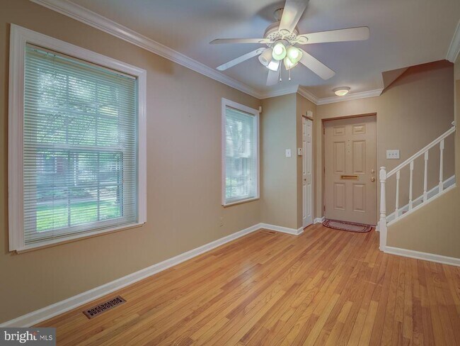 Primary Photo - 514 S Henry St