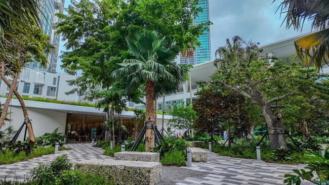 Building Photo - 851 NE 1st Ave