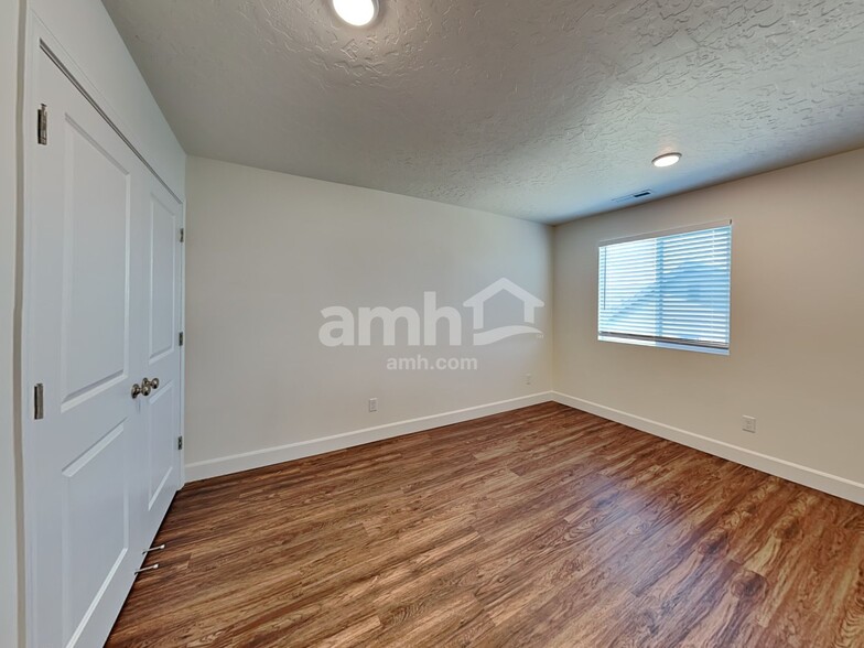 Building Photo - 6628 Old Forest Dr