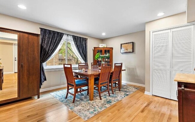 Building Photo - 741 10th St