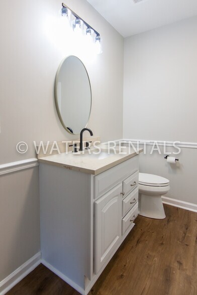 Master Bath - 156 Soren Ln