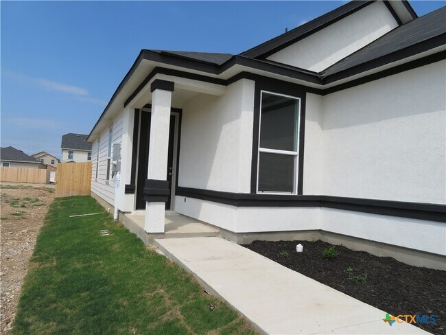 Building Photo - 352 Blacktail Dr