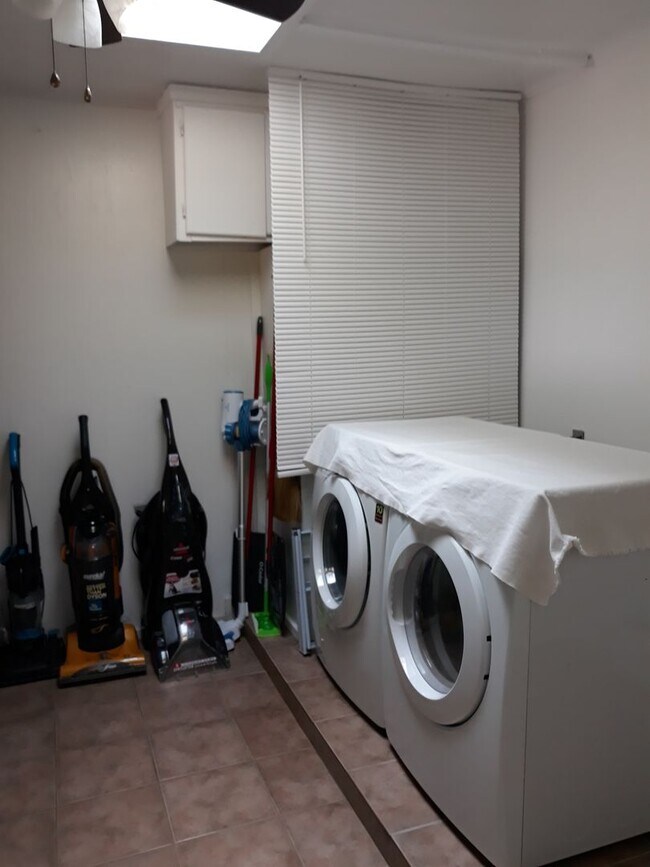 Building Photo - 4 bedroom 2 bath home, 2 car garage, SECLUDED AND PRIVATE, South FAY, 4 acres