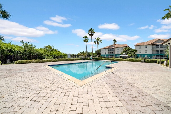 Building Photo - 7607 Southern Brook Bend