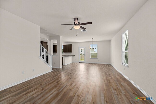 Building Photo - 5012 Arrow Vis