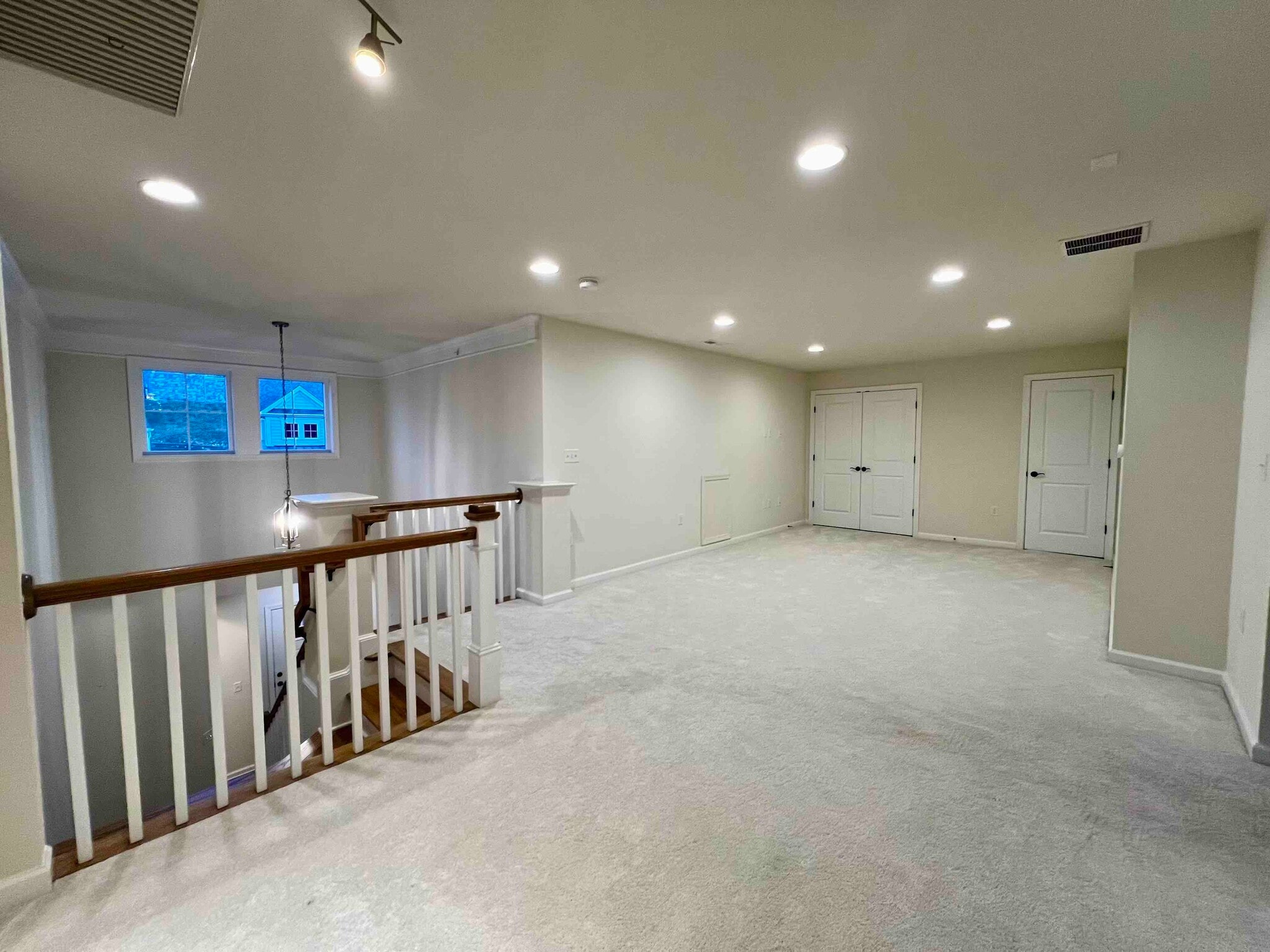 Building Photo - 3 Archer Dr