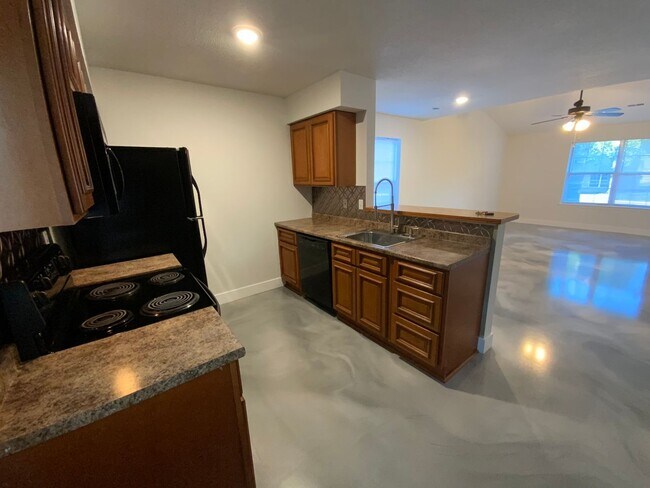 Building Photo - 3569-3571 Prescott Dr