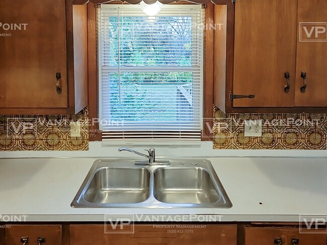 Building Photo - 1785 Aspen Ln