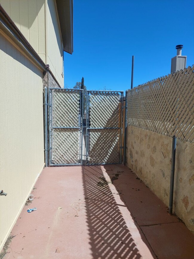 Building Photo - Beautiful Rental near Fort Bliss