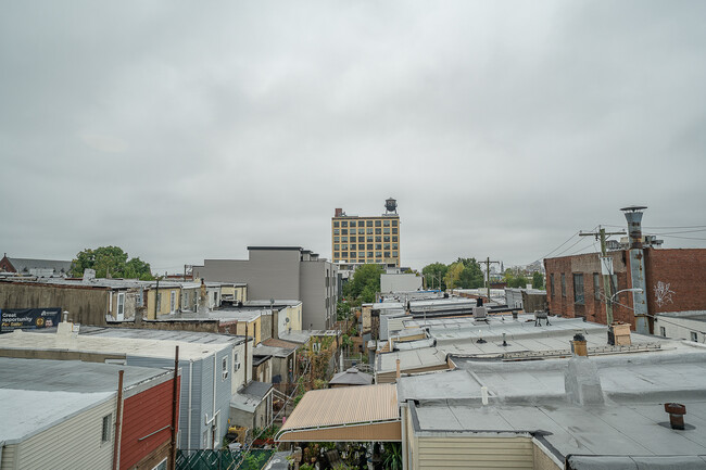 Building Photo - 202 W Susquehanna Ave