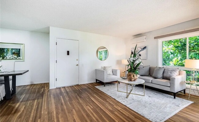 Building Photo - Nestled on the vibrant Sepulveda Boulevard...