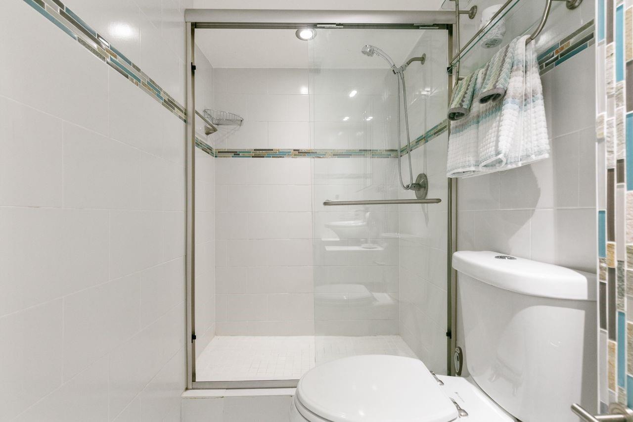 Building Photo - 1900 N Victoria Park Rd