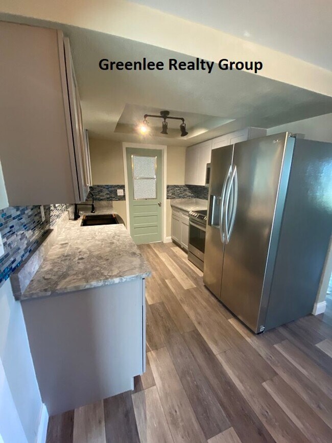 Building Photo - Fully Updated 3 Bed/2Bath Pool Home in New...