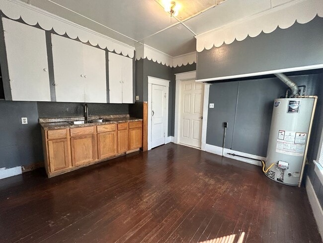 Building Photo - Spacious Shreveport Gem