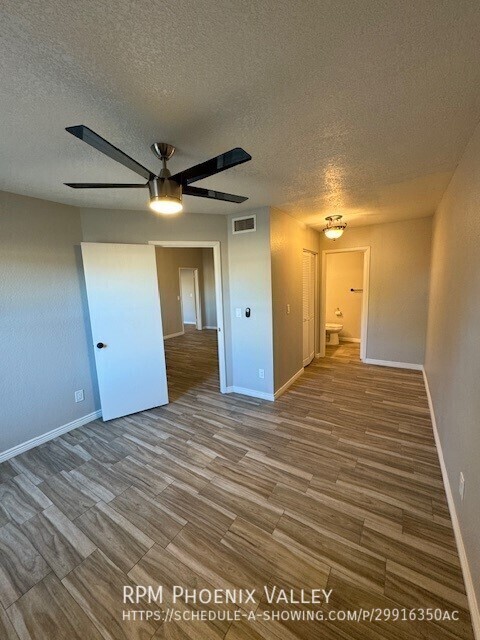 Building Photo - Updated 2 bed / 2 bath Townhome in Mesa wi...