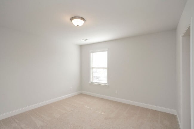 Building Photo - 110 Wynfield Blvd