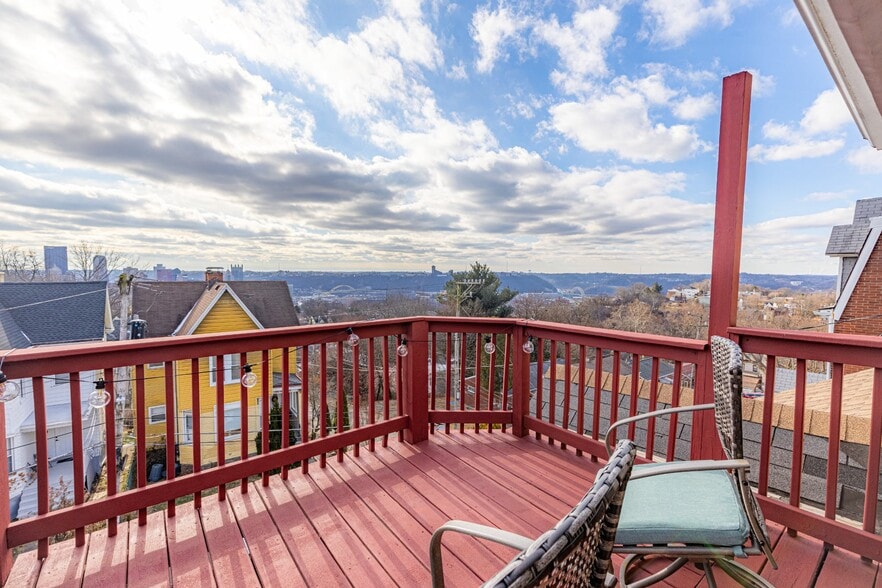 Building Photo - 310 Marsonia St