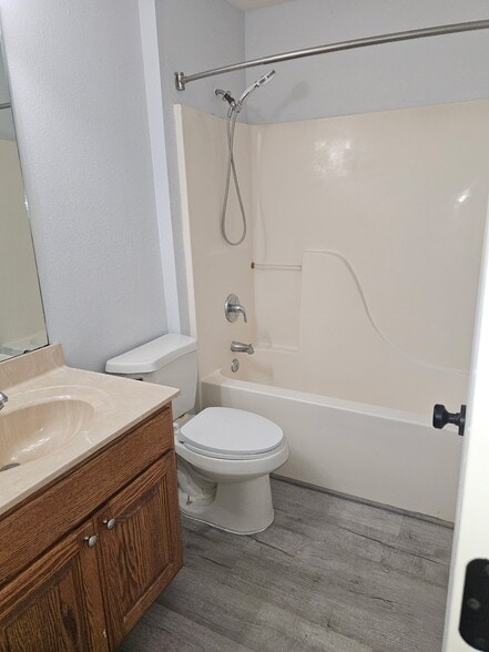 Building Photo - 151 Vixen Cir