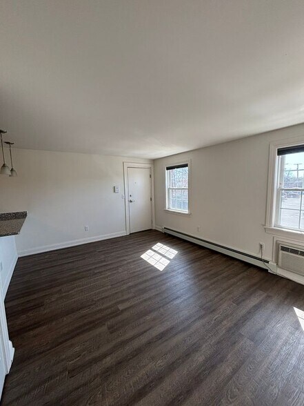 Building Photo - 1355 Millersport Hwy