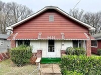 Building Photo - 3616 Maple Ave SW